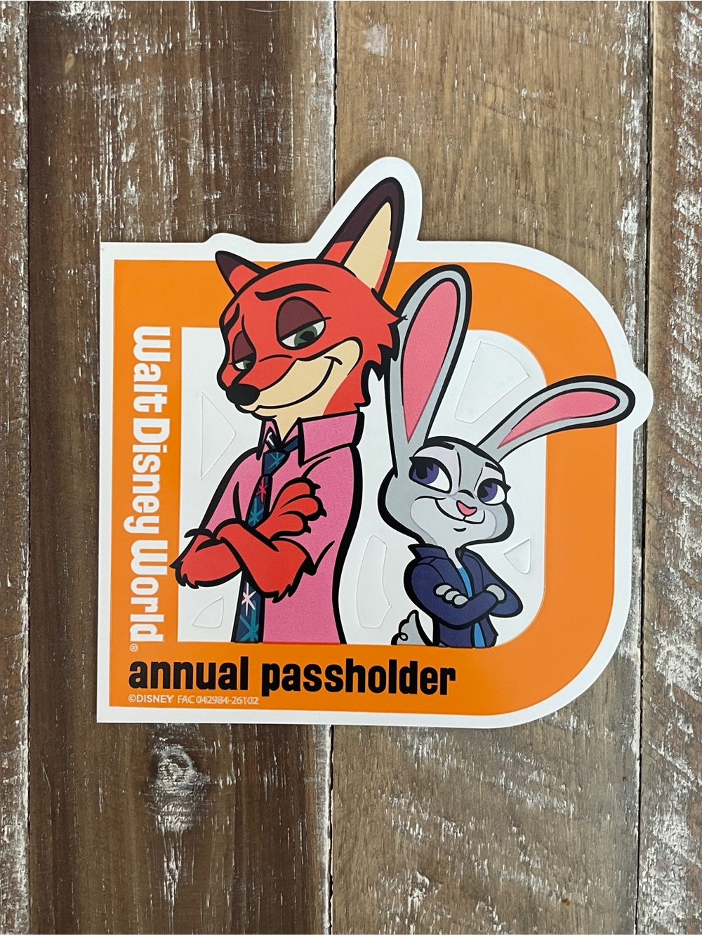 Disney Annual Passholder Magnet - Zootopia Nick Wilde and Judy Hopps
